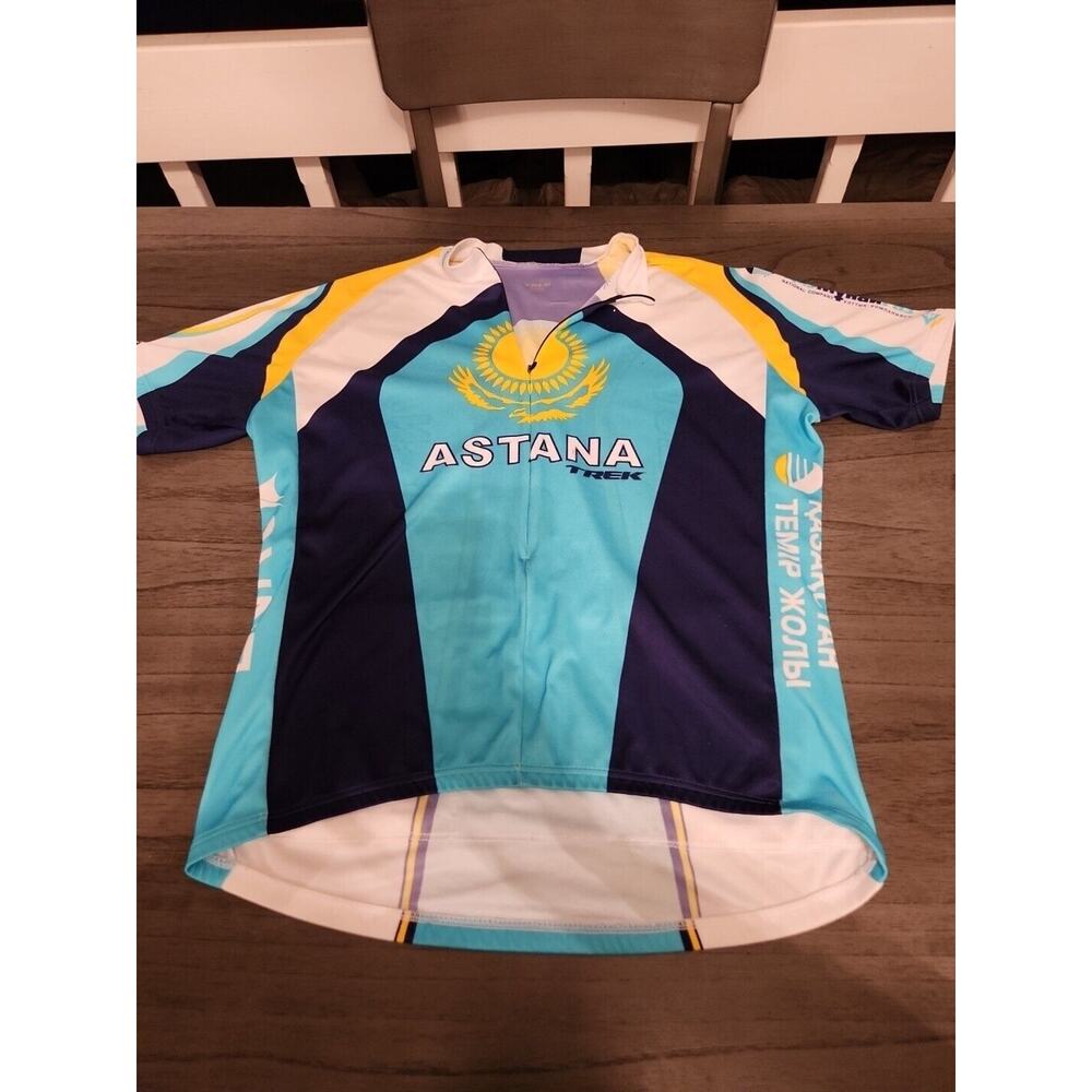 UCI Astana Trek cycling team shirt Size 2xl Bontrager Nwot